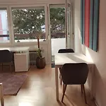 Appartement Mit Workspace, Parkplatz Und Aufzug Mitten In *
