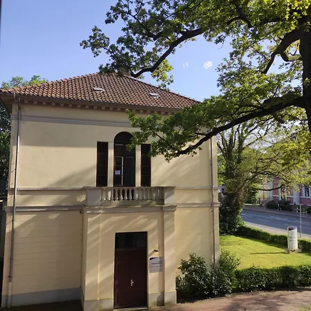 Mit Workspace, Parkplatz, Balkon Und Aufzug Mitten In