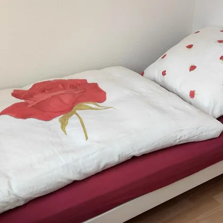 Mit Workspace, Parkplatz, Balkon Und Aufzug Mitten In Apartamento