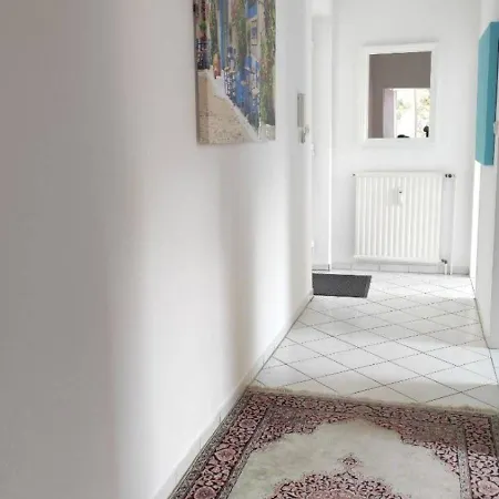 Mit Workspace, Parkplatz, Balkon Und Aufzug Mitten In 奥尔登堡
